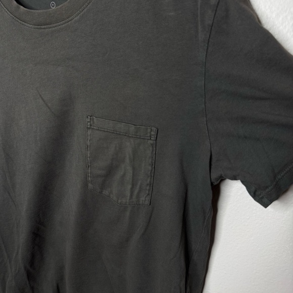 Everlane Men’s The Essential Organic Garment-Dyed Crew Short Sleeve Tee Shirt - Picture 7 of 10